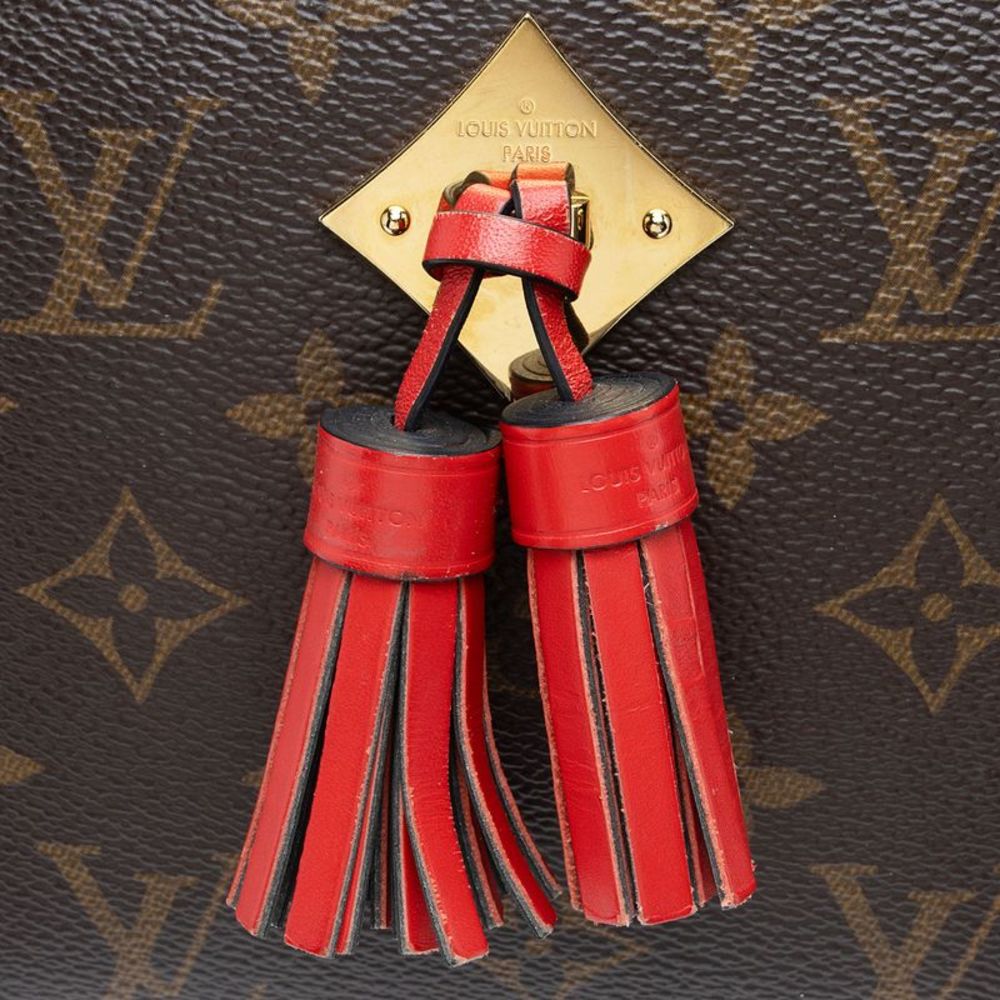 Louis Vuitton Monogram Canvas Saintonge Shoulder Bag - Picture 12 of 15